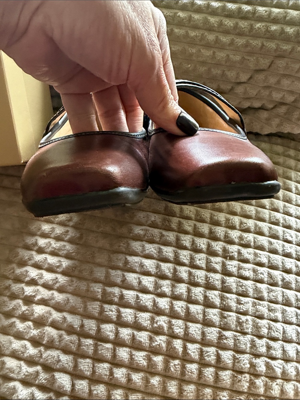 Naturalizer Two-Tone Brown and Black Mary Jane Flats Sz 9 - Picture 5 of 10